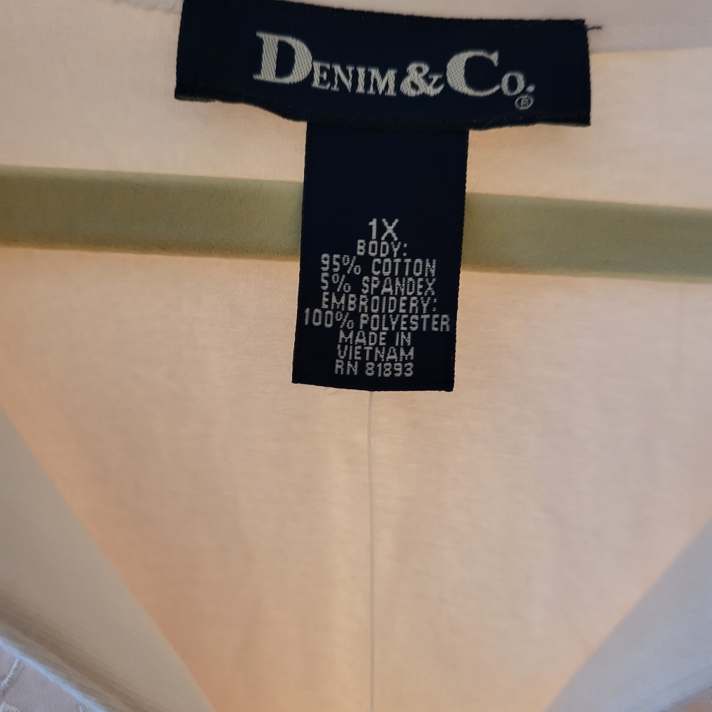 Denim&Co Cream Blouse with Embroidered Detail - Picture 5 of 6